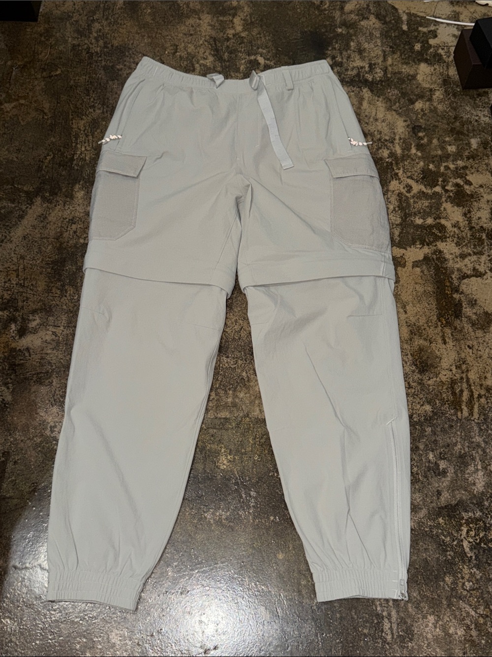 Lululemon Men's Light Gray Convertible Cargo Pants
